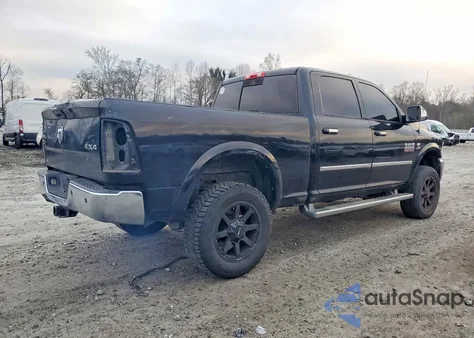 2015 Ram 2500 Laramie z USA, uszkodzony, nr VIN 3C6UR5FL2FG516233